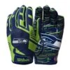 Wilson NFL Stretch Fit Youth Receiver Handschuhe Team Seattle Seahawks 1 Wilson NFL Stretch Fit Youth Receiver Handschuhe Team Seattle Seahawks -Rugbyausrüstung Geschäft wilson nfl stretch fit youth receiver handschuhe team seattle seahawks